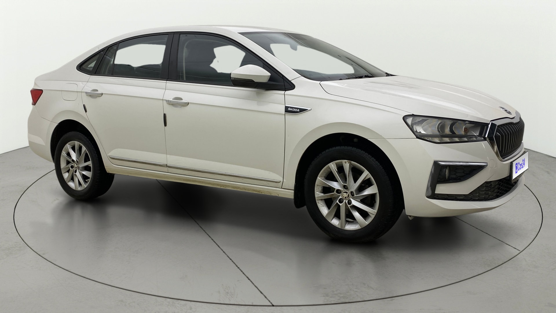 View 2023 Skoda Slavia Ambition 1.0 TSI MT Image 38 Used 2023 Skoda Slavia Ambition 1.0 TSI MT Image 38