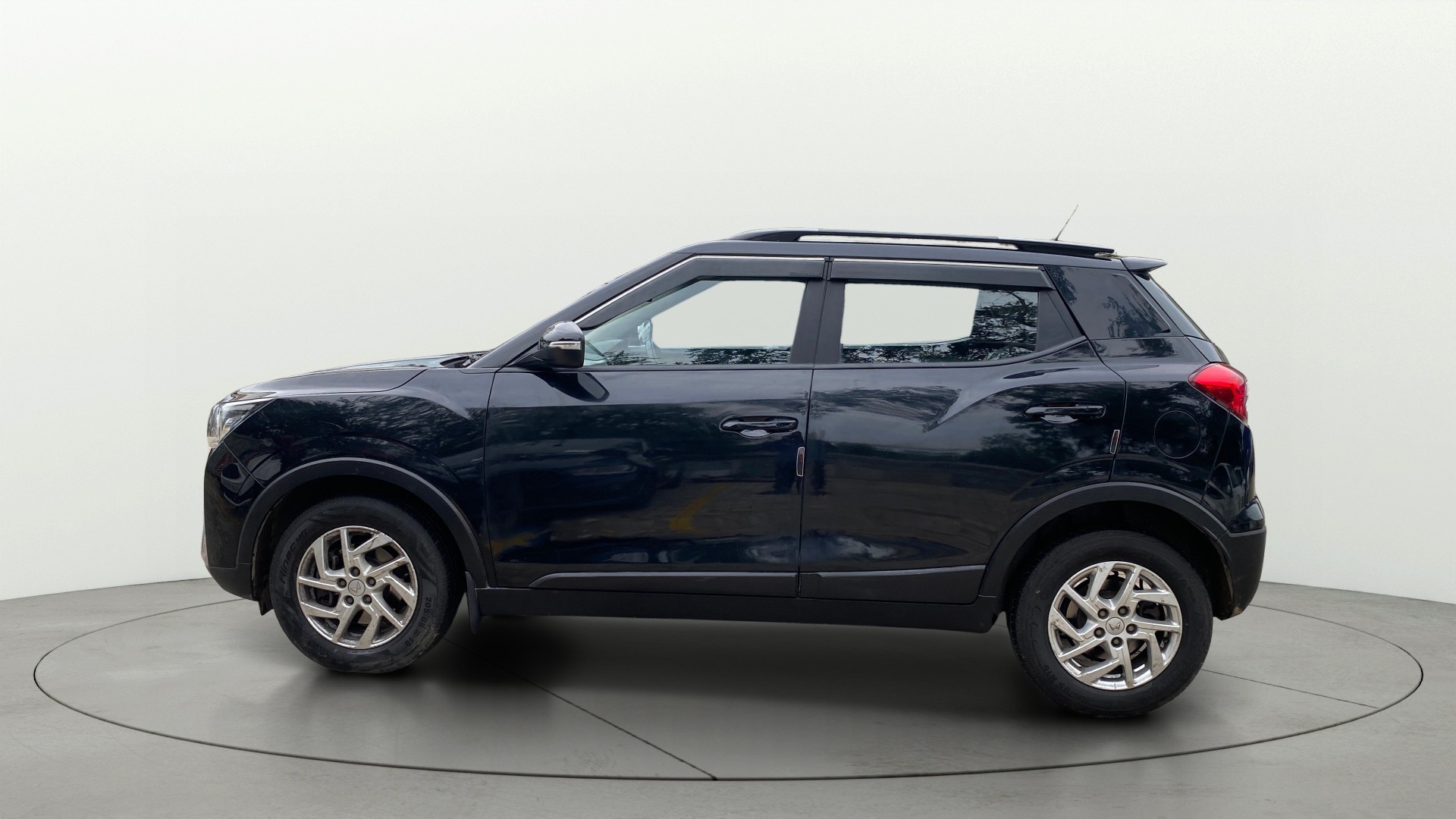 Used 2023 Mahindra XUV300 Used 2023 Mahindra XUV300