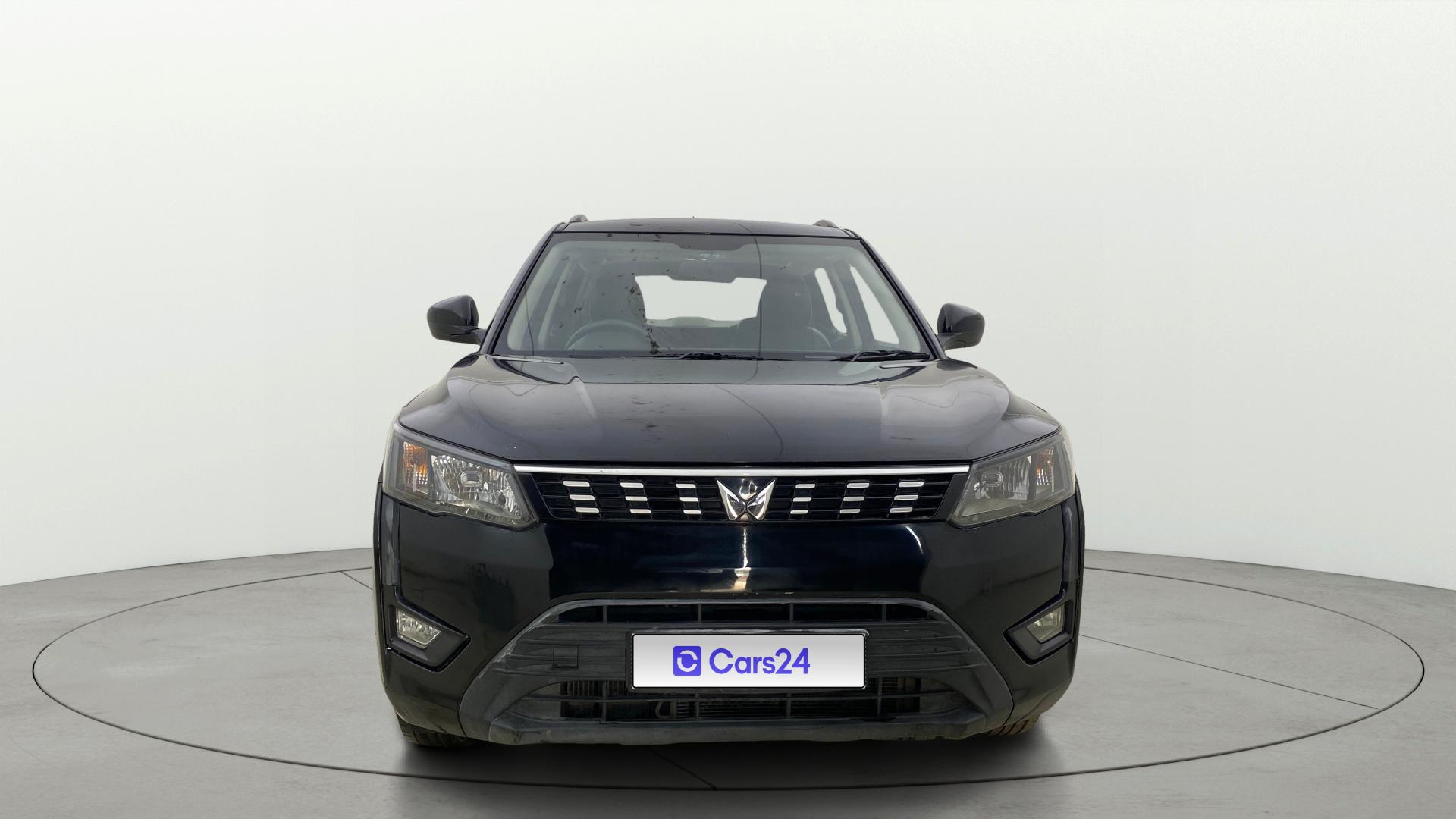 2023 महिंद्रा एक्सयूवी300 W4 Petrol BS IV 2023 महिंद्रा एक्सयूवी300 W4 Petrol BS IV