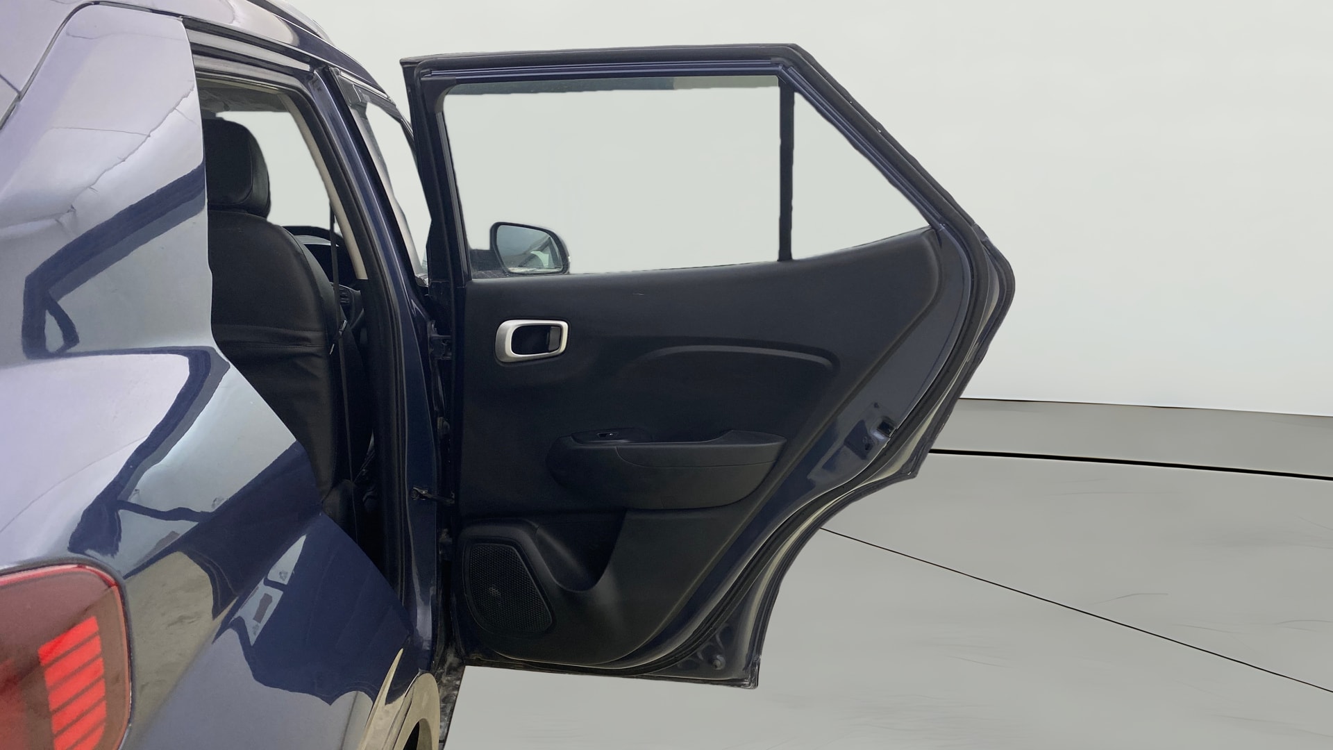 View 2019 Hyundai Venue SX Plus 1.0 Petrol AT Image 8 Used 2019 Hyundai Venue SX Plus 1.0 Petrol AT Image 8