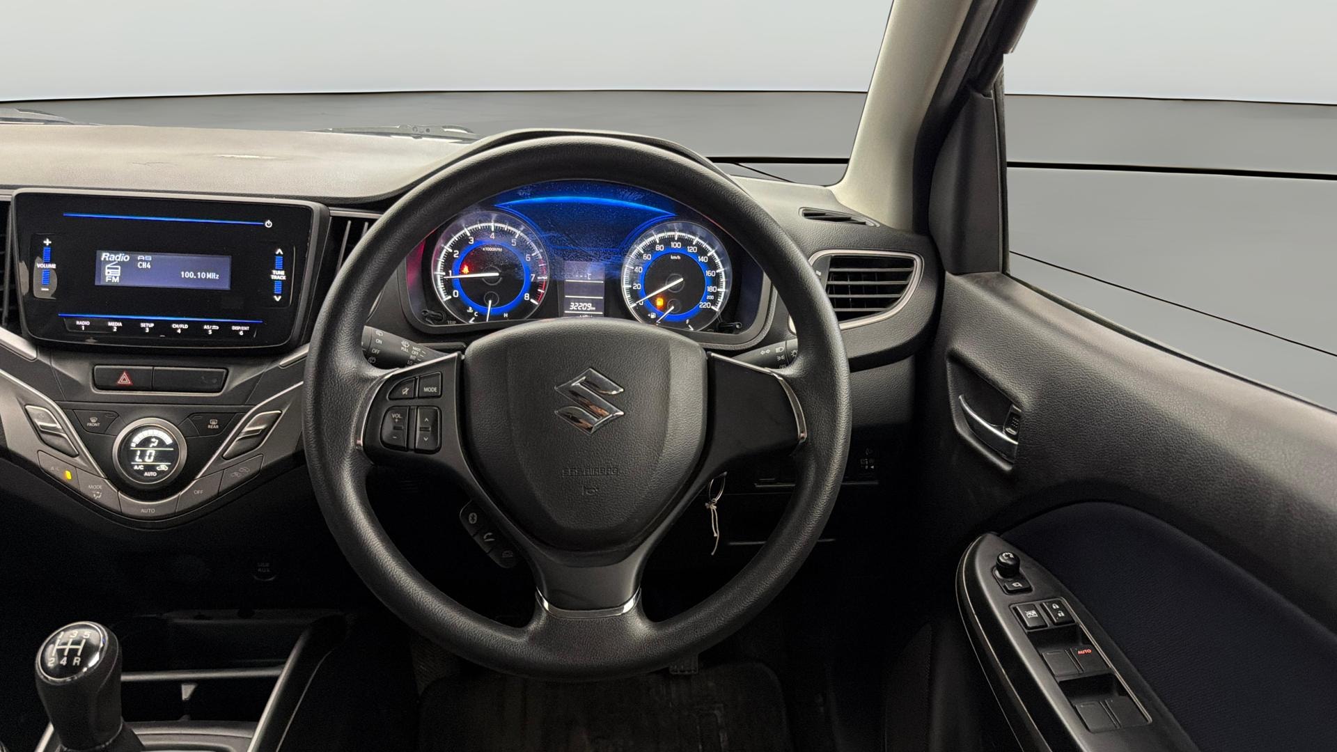 View 2019 Maruti Suzuki 1000 Base Variant Image 20 Used 2019 Maruti Suzuki 1000 Base Variant Image 20