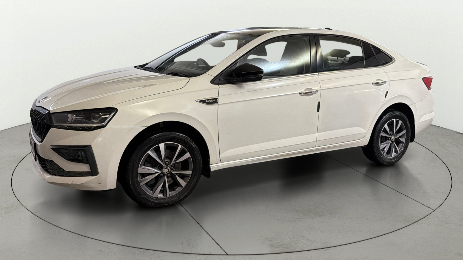 View 2022 Skoda Slavia Style 1.5 TSI DSG Image 38 Used 2022 Skoda Slavia Style 1.5 TSI DSG Image 38