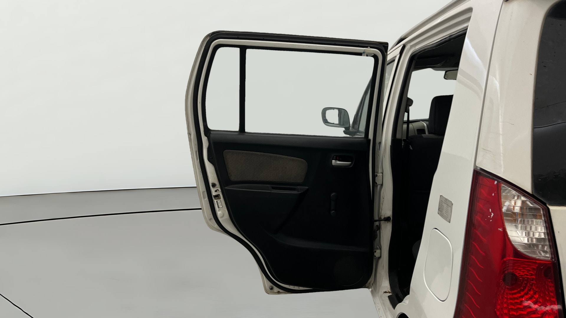 View 2015 Maruti Suzuki 1000 Base Variant Image 22 Used 2015 Maruti Suzuki 1000 Base Variant Image 22