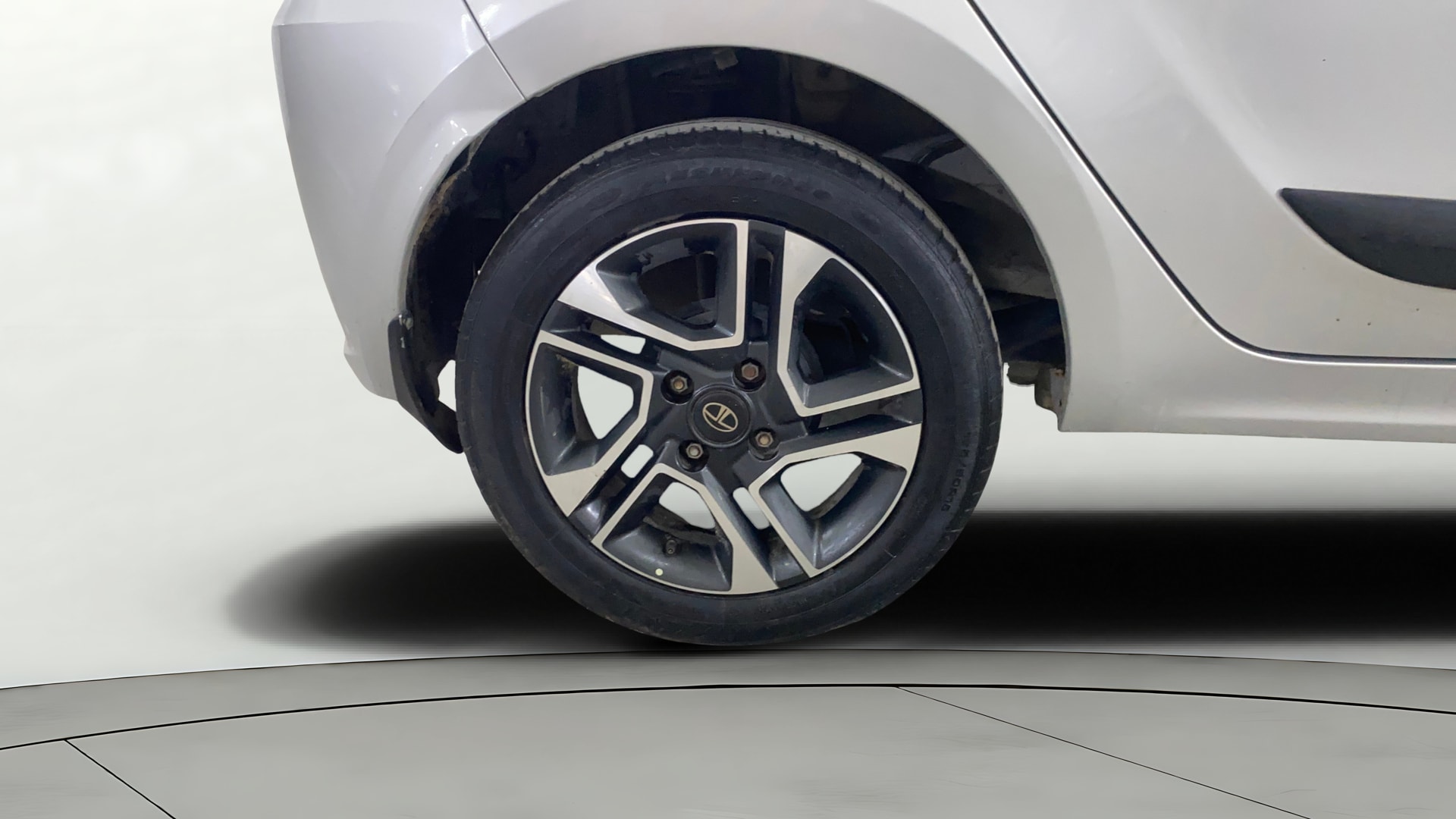 View 2020 Tata Tiago Revotorq XB Image 24 Used 2020 Tata Tiago Revotorq XB Image 24