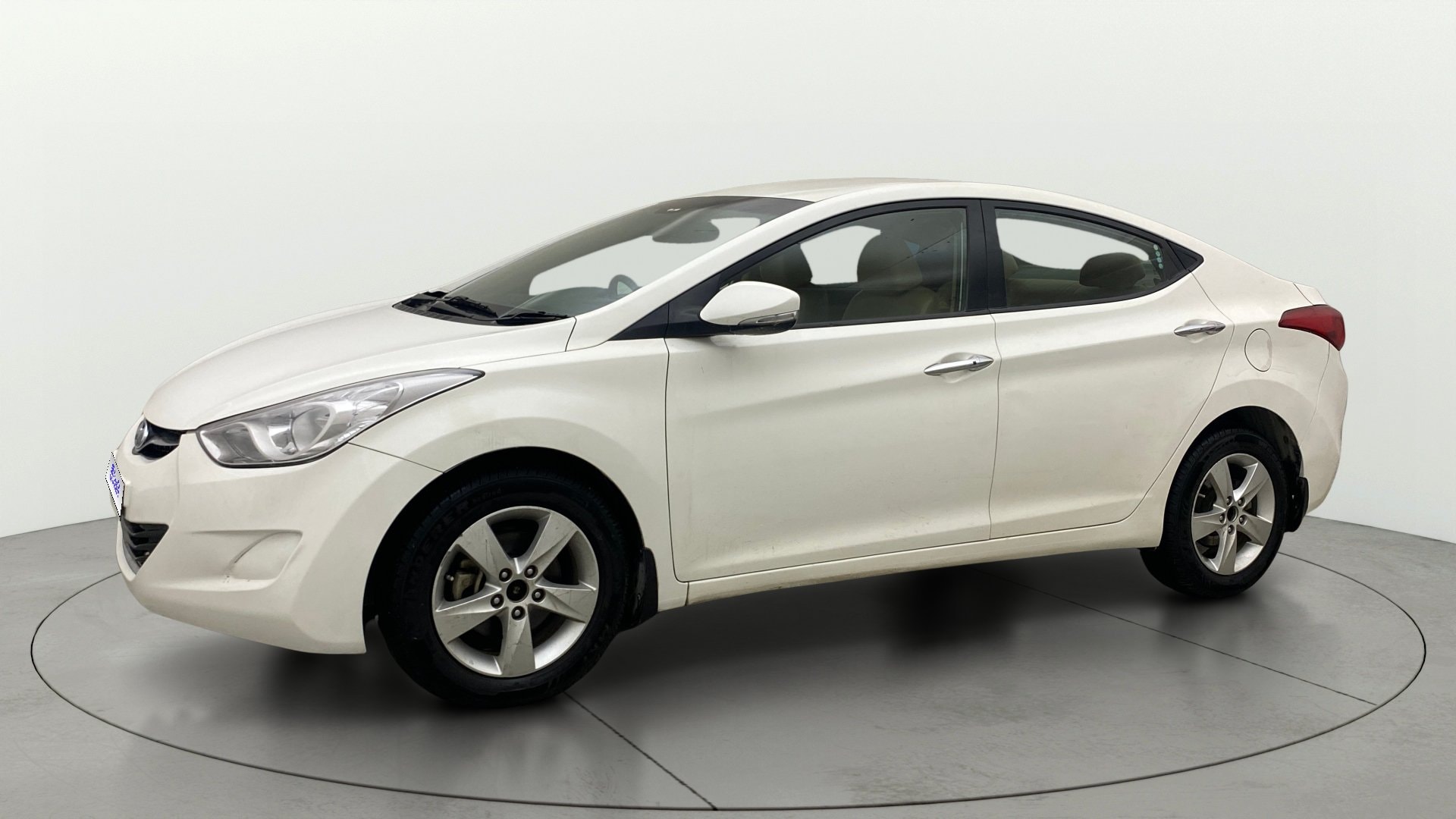 View 2013 Hyundai Elantra 1.6 CRDi S Image 37 Used 2013 Hyundai Elantra 1.6 CRDi S Image 37
