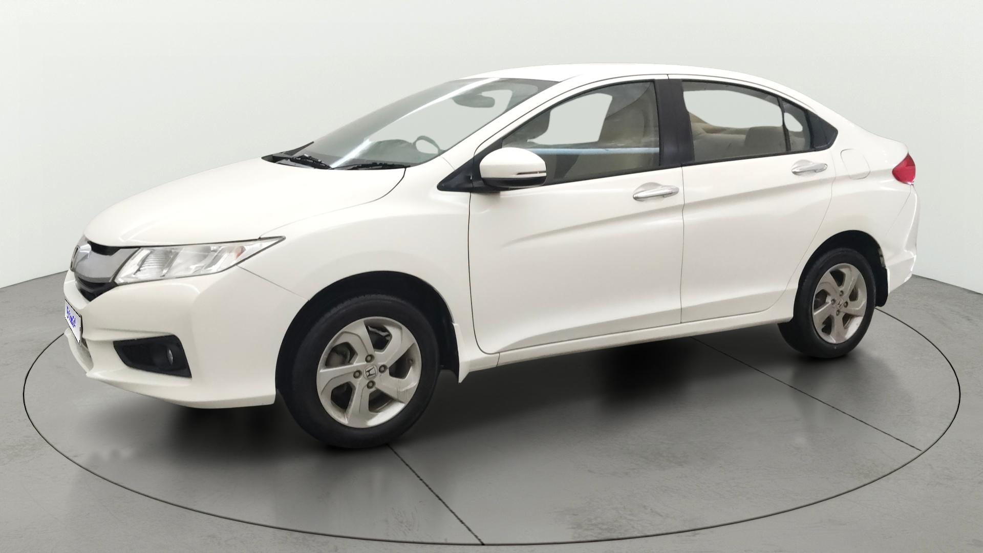 View 2015 Honda City ZX MT Diesel Anniversary Edition Image 36 Used 2015 Honda City ZX MT Diesel Anniversary Edition Image 36