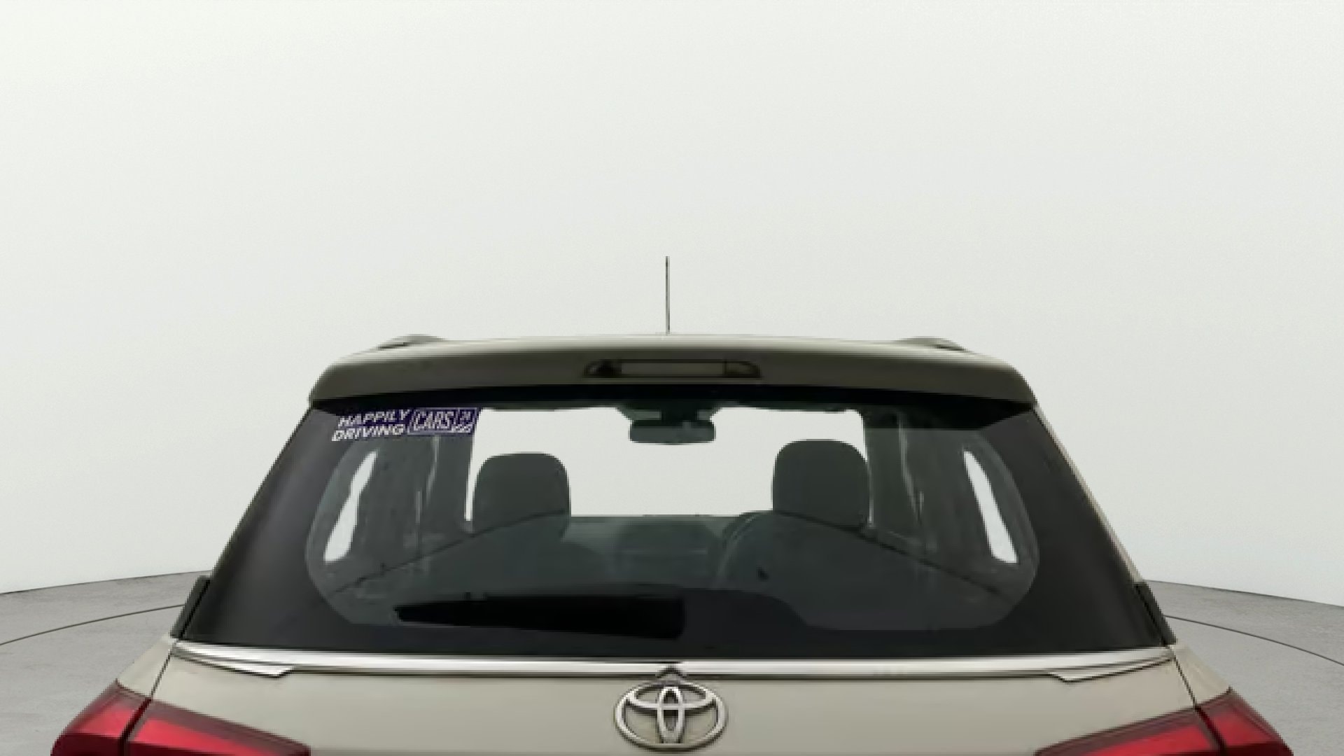 View 2022 Toyota Urban Cruiser Premium AT Image 4 Used 2022 Toyota Urban Cruiser Premium AT Image 4