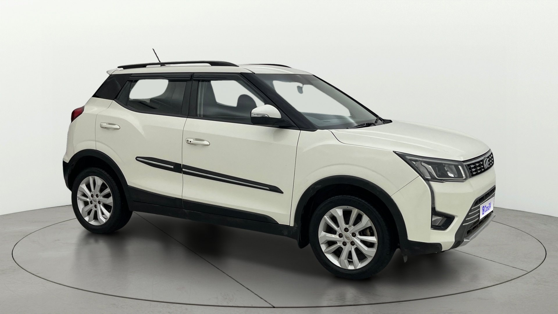 View 2021 Mahindra XUV300 W4 Petrol BS IV Image 38 Used 2021 Mahindra XUV300 W4 Petrol BS IV Image 38