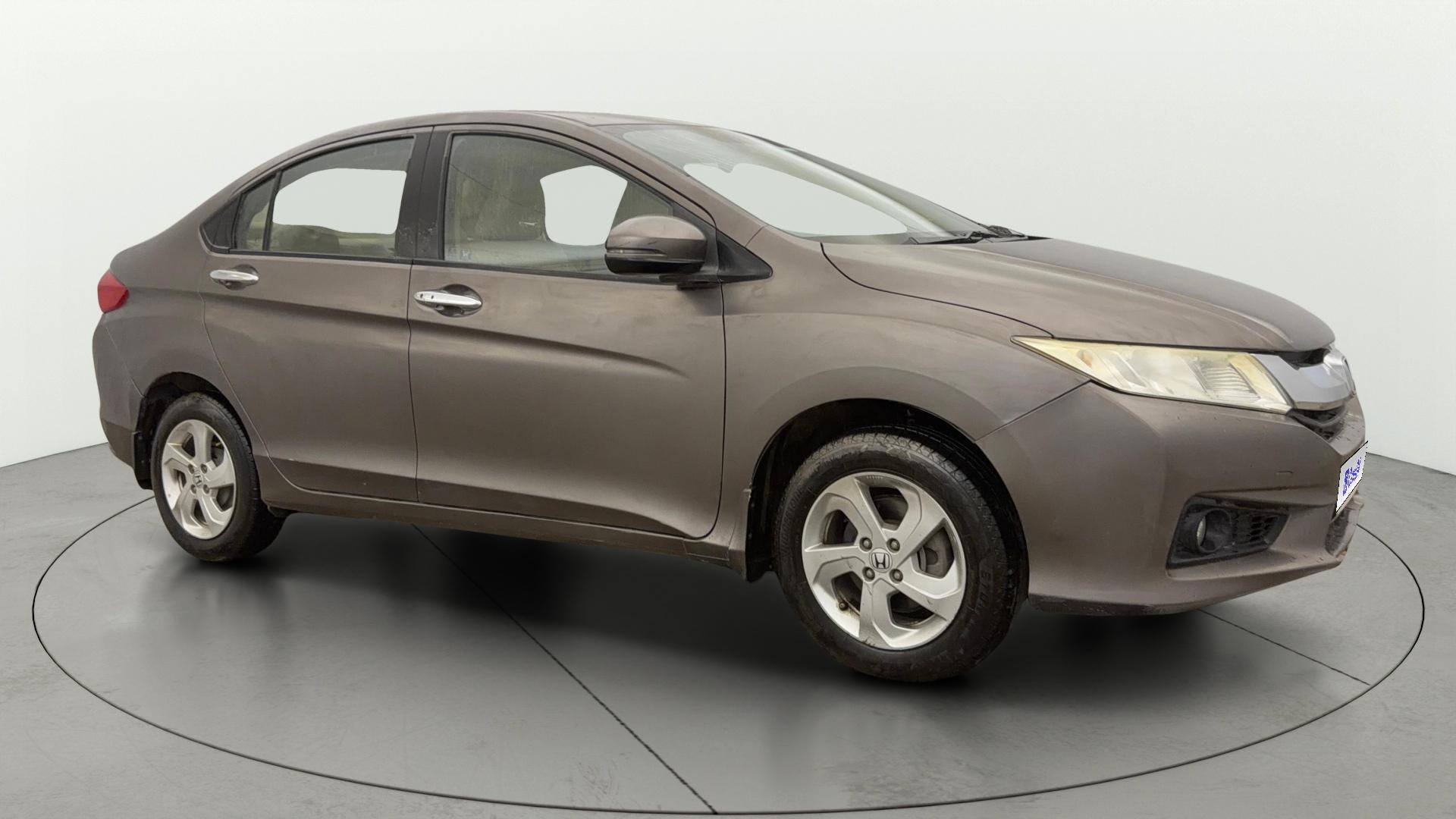 View 2015 Honda City ZX MT Diesel Anniversary Edition Image 39 Used 2015 Honda City ZX MT Diesel Anniversary Edition Image 39