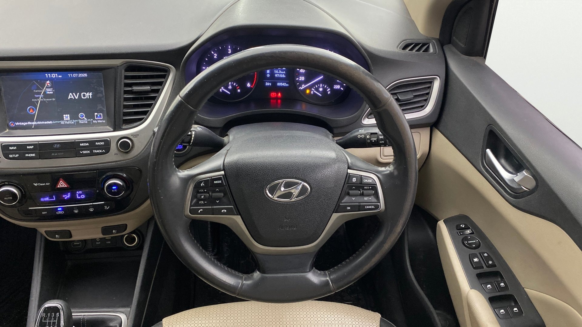 View 2018 Hyundai Verna 1.4 VTVT E Image 13 Used 2018 Hyundai Verna 1.4 VTVT E Image 13