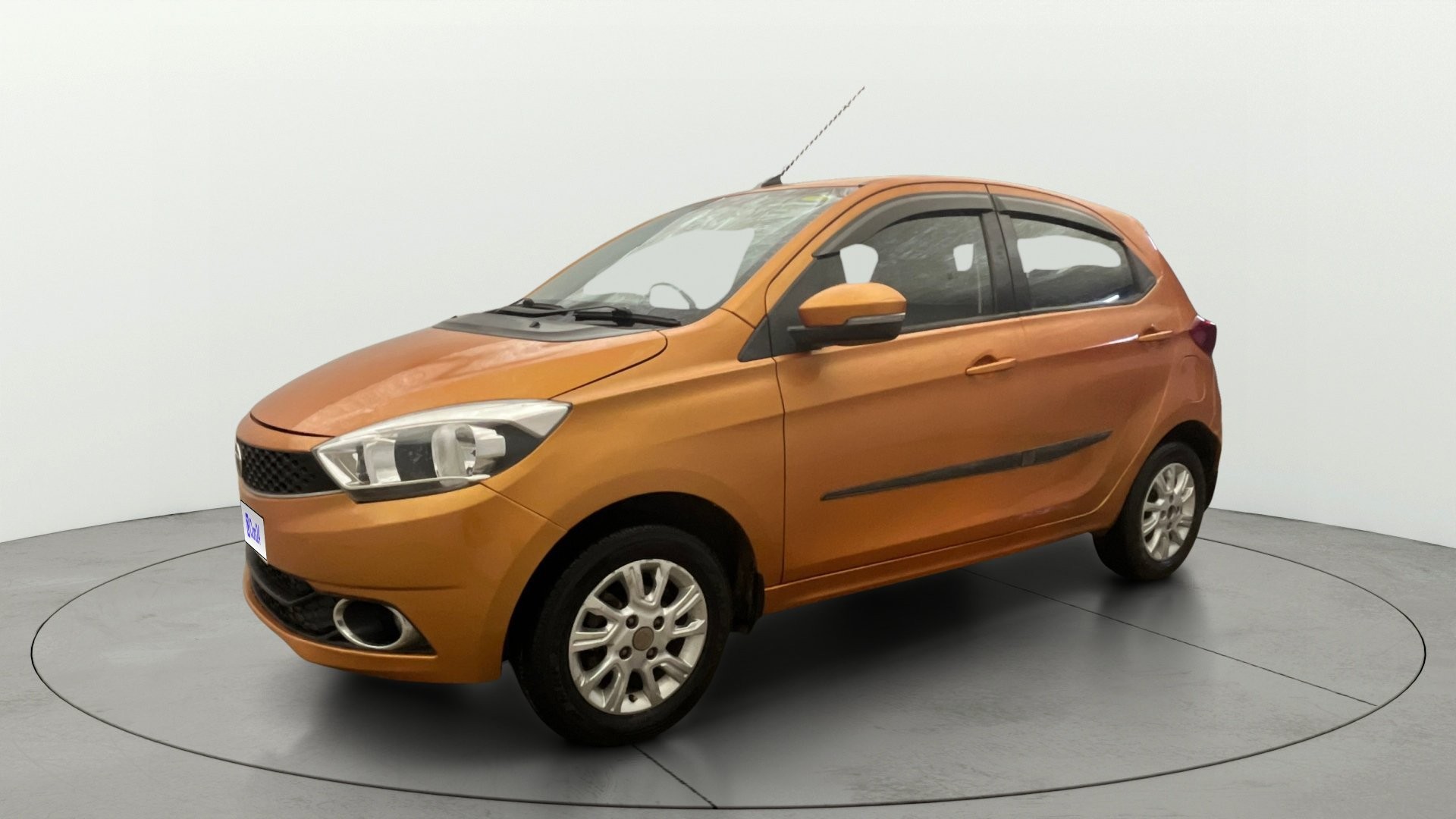 View 2018 Tata Tiago Revotorq XB Image 34 Used 2018 Tata Tiago Revotorq XB Image 34