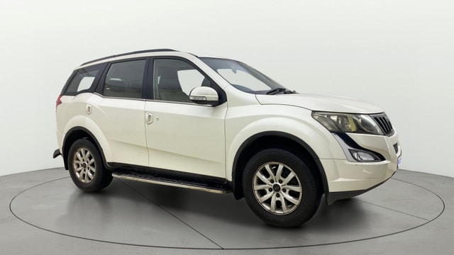 View Mahindra XUV500 Image 15 Used Mahindra XUV500 Image 15