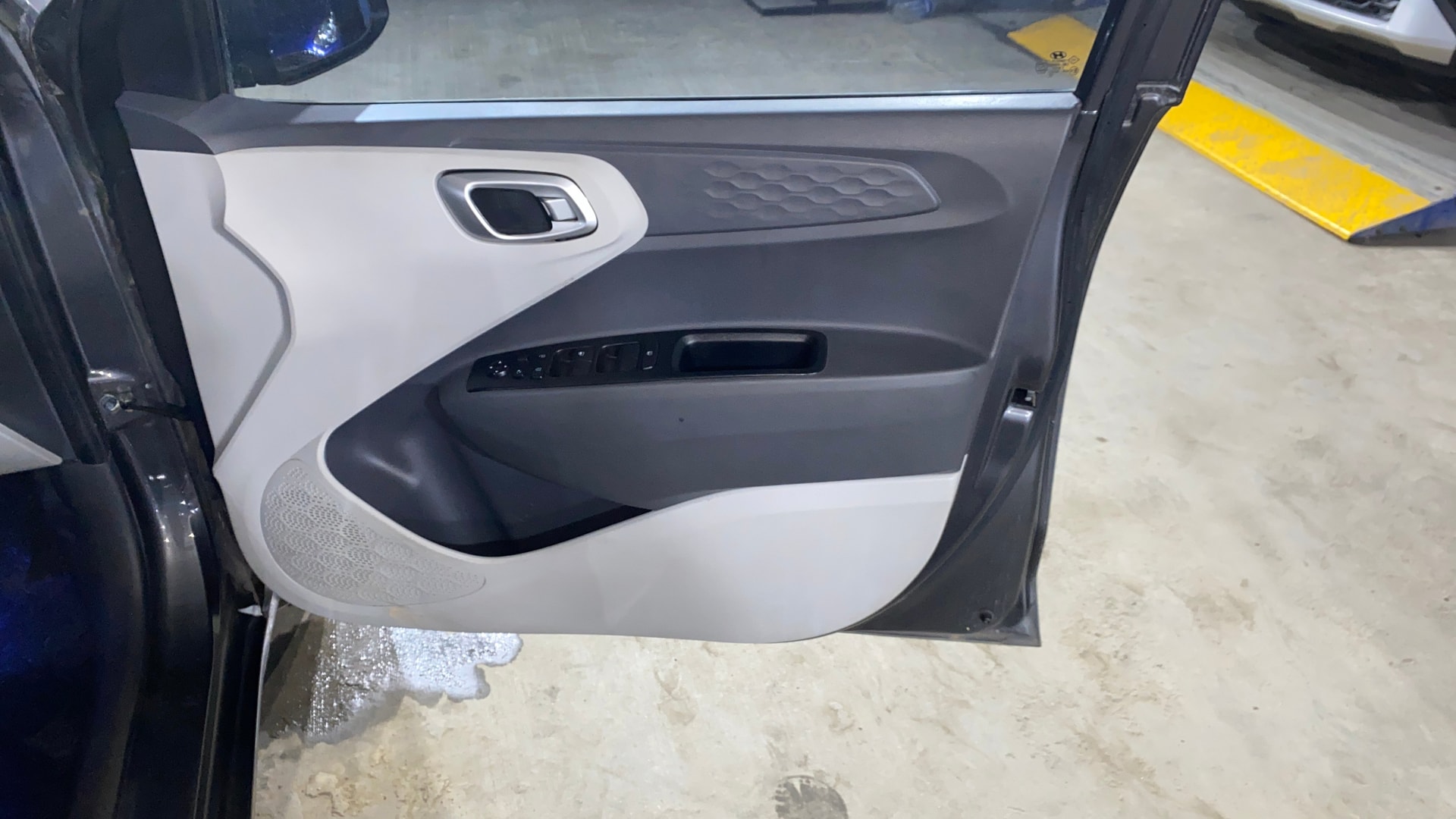 View 2024 Hyundai Grand i10 Nios Sportz Petrol Image 34 Used 2024 Hyundai Grand i10 Nios Sportz Petrol Image 34
