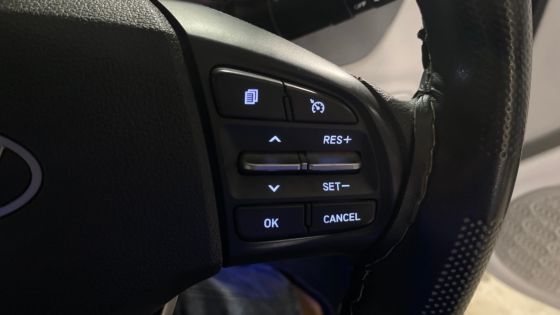 View 2024 Hyundai Grand i10 Nios Sportz Petrol Image 3 Used 2024 Hyundai Grand i10 Nios Sportz Petrol Image 3