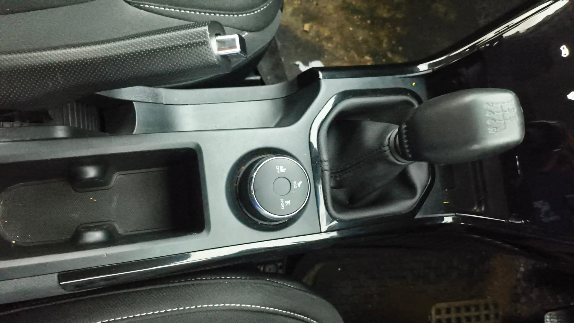 View 2024 Tata Nexon Revotron XE Image 41 Used 2024 Tata Nexon Revotron XE Image 41