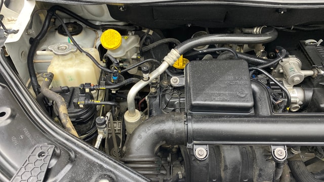 View Nissan Magnite Image 3 Used Nissan Magnite Image 3