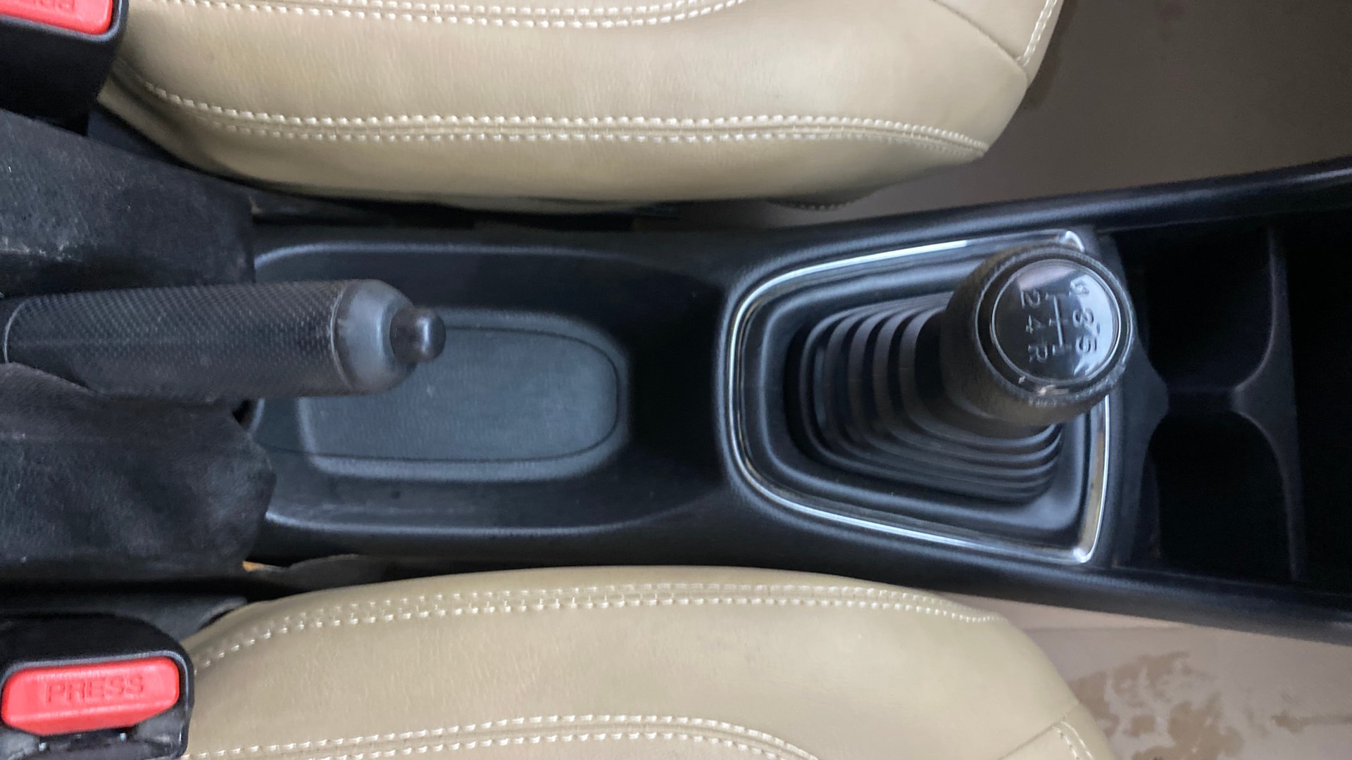 View 2020 Honda Amaze E MT Petrol BS IV Image 38 Used 2020 Honda Amaze E MT Petrol BS IV Image 38