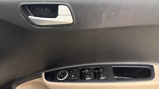 View Hyundai Grand i10 Image 33 Used Hyundai Grand i10 Image 33