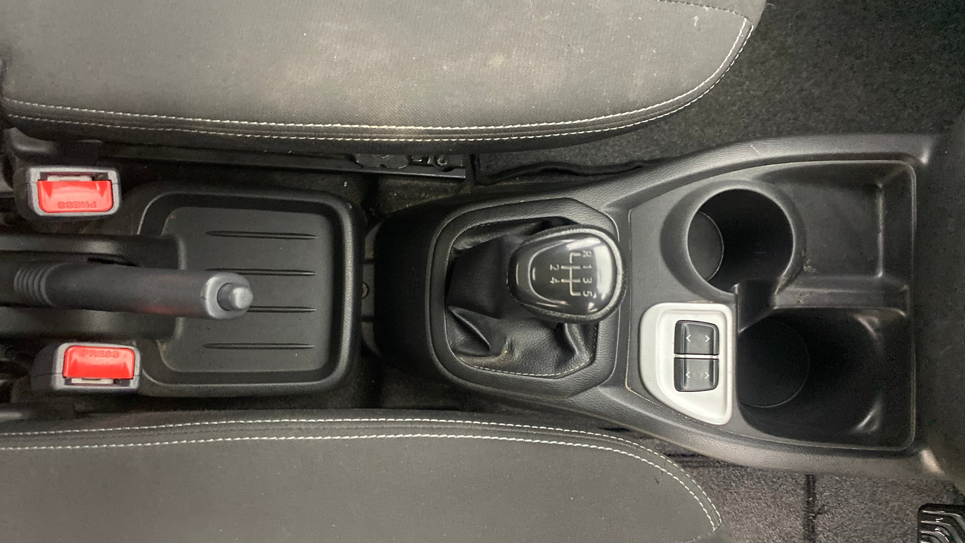 View 2019 Datsun Redi GO S-1.0L BS IV Image 37 Used 2019 Datsun Redi GO S-1.0L BS IV Image 37
