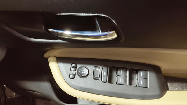 View Honda City ZX Image 39 Used Honda City ZX Image 39