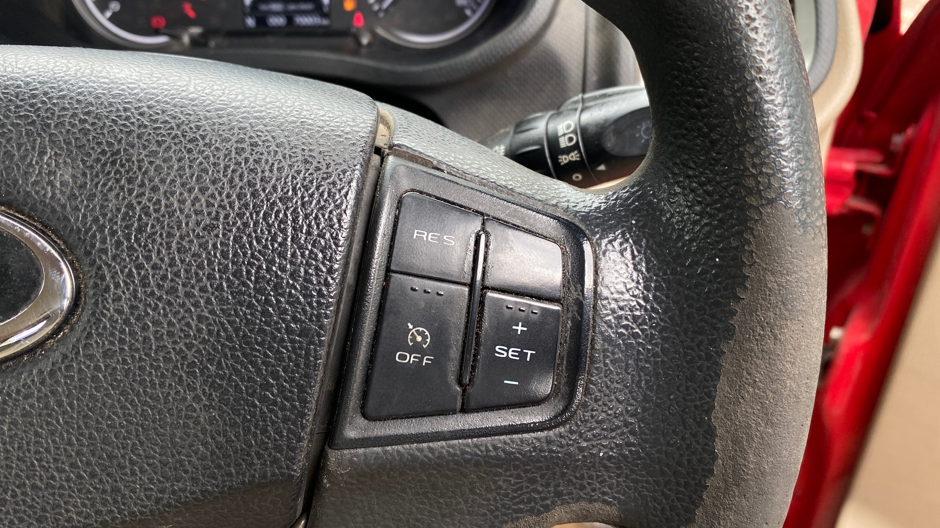 View 2022 Mahindra Bolero Neo N10 (R) Image 3 Used 2022 Mahindra Bolero Neo N10 (R) Image 3