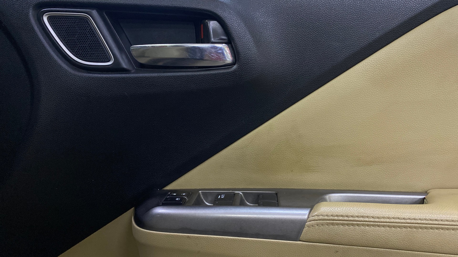 View 2018 Honda City ZX CVT Image 35 Used 2018 Honda City ZX CVT Image 35