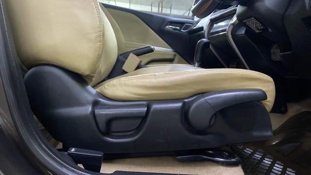 View Honda City ZX Image 19 Used Honda City ZX Image 19