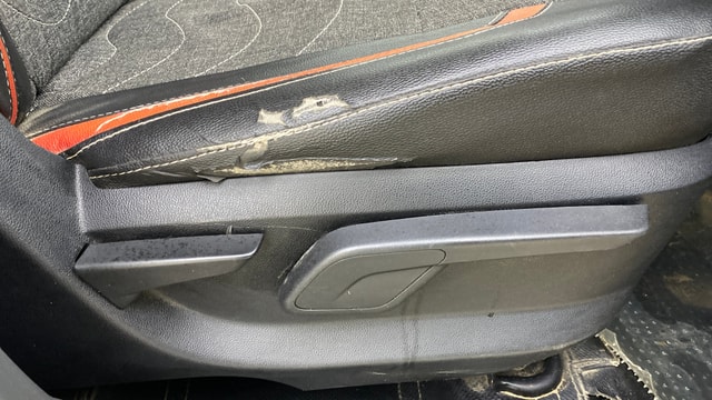 View Mahindra KUV100 Image 18 Used Mahindra KUV100 Image 18