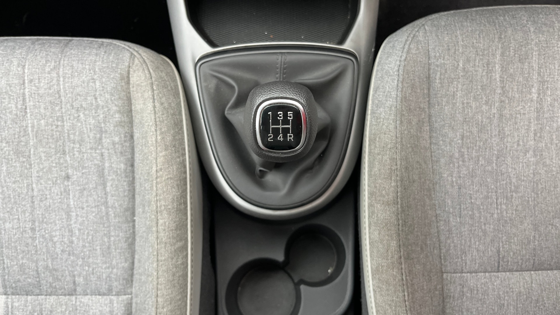 View 2022 Hyundai Grand i10 Nios Sportz Petrol Image 38 Used 2022 Hyundai Grand i10 Nios Sportz Petrol Image 38