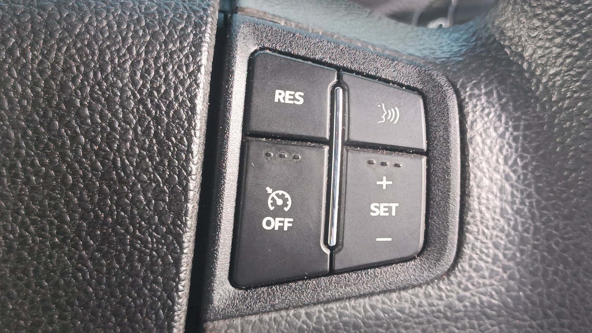 Used 2024 Mahindra Thar Used 2024 Mahindra Thar