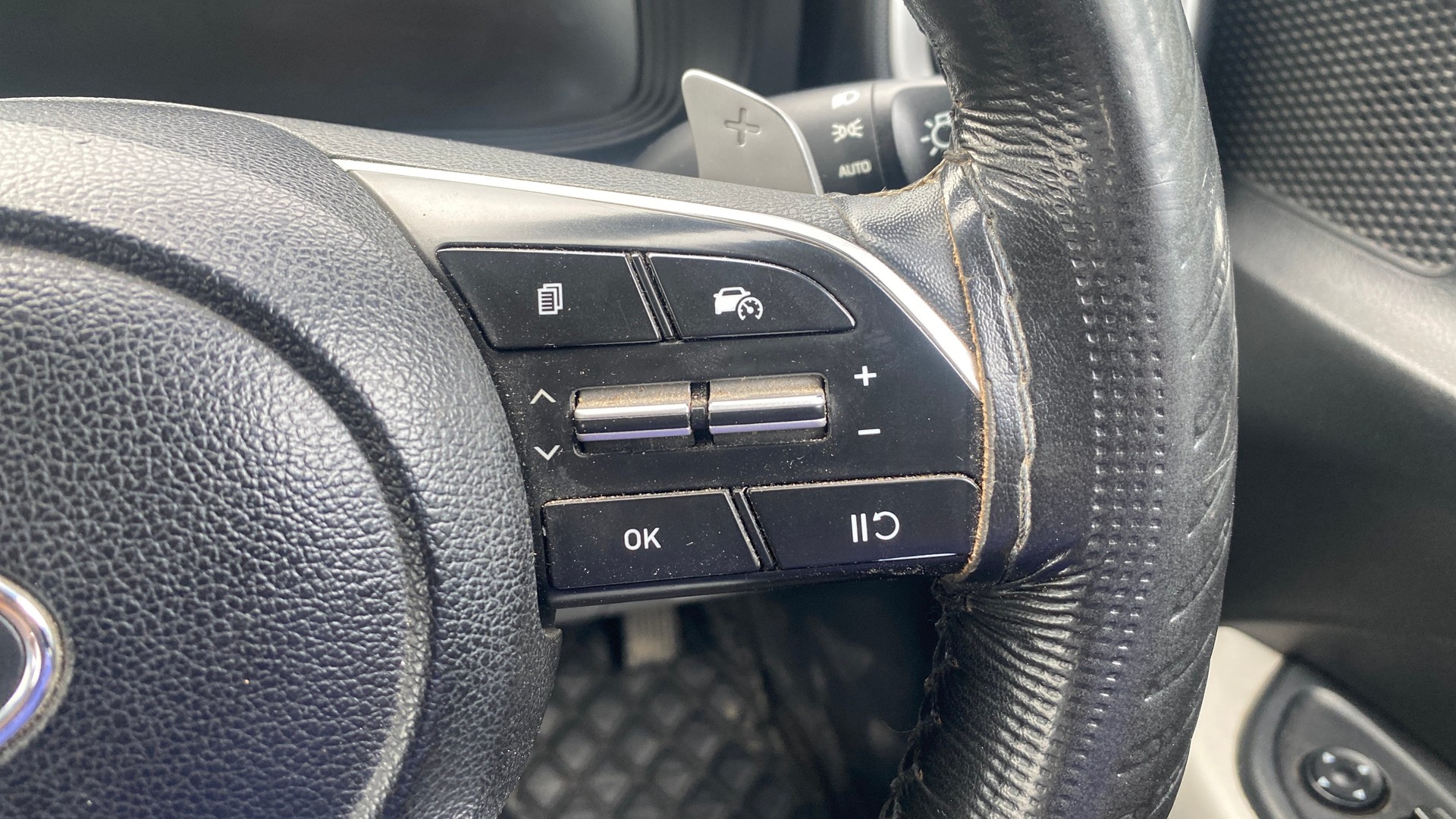 Used 2023 Hyundai Venue Used 2023 Hyundai Venue