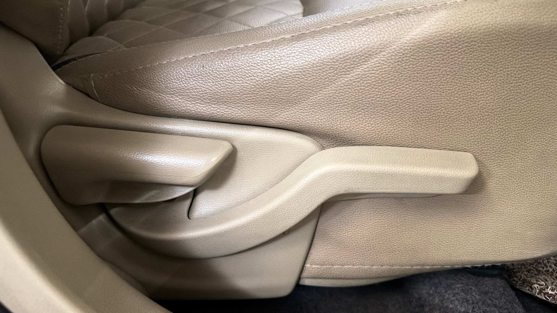 View 2017 Honda Amaze E MT Petrol BS IV Image 18 Used 2017 Honda Amaze E MT Petrol BS IV Image 18