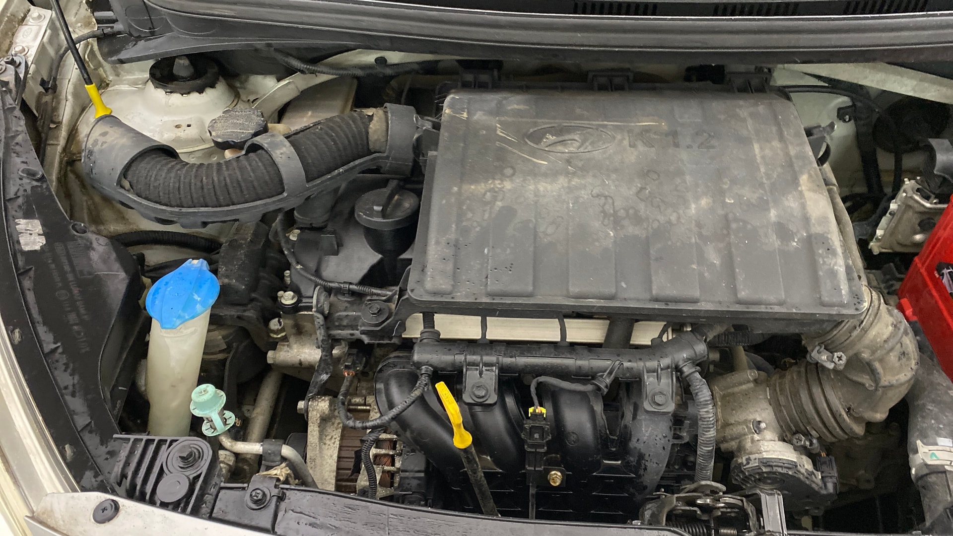 View 2015 Hyundai Grand i10 Sportz 1.2 Kappa Image 3 Used 2015 Hyundai Grand i10 Sportz 1.2 Kappa Image 3