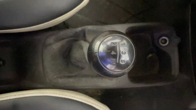View Hyundai EON Image 37 Used Hyundai EON Image 37