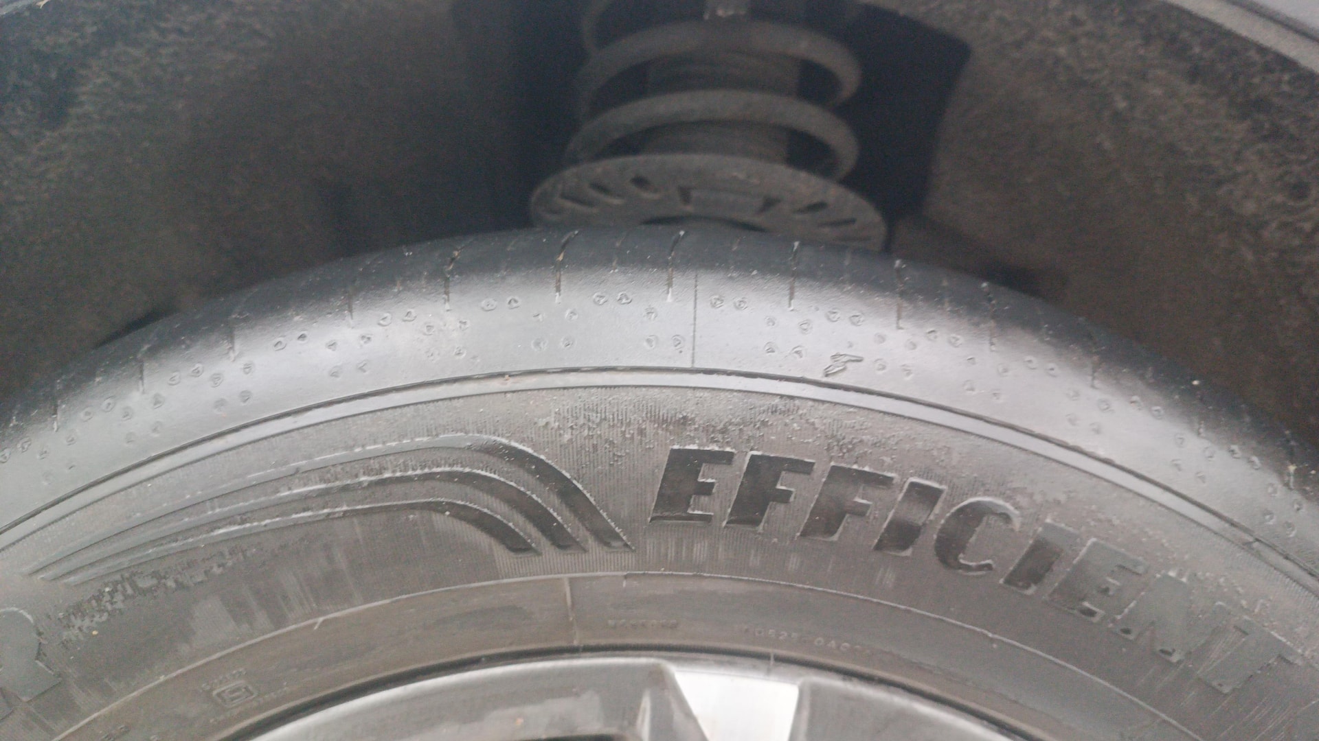 View 2024 Mahindra XUV700 MX Petrol 5 STR Image 9 Used 2024 Mahindra XUV700 MX Petrol 5 STR Image 9