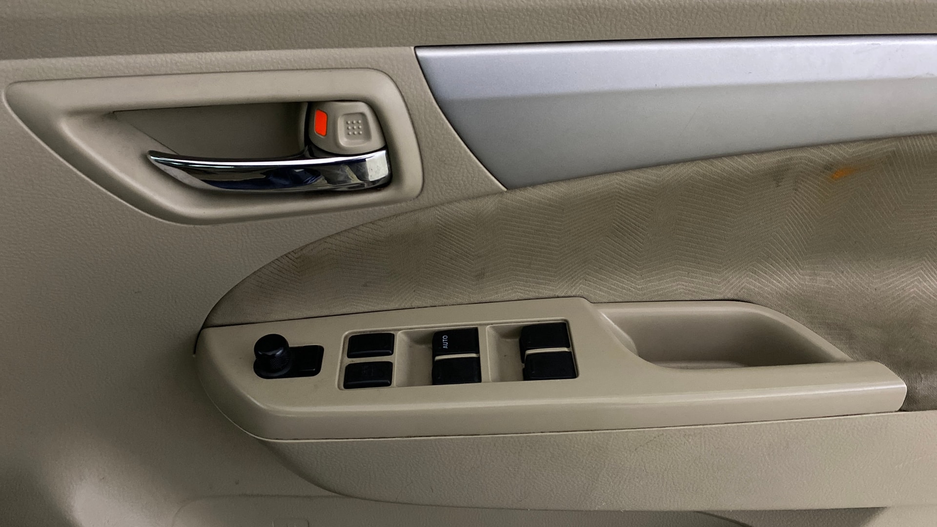 View 2018 Maruti Suzuki 1000 Base Variant Image 34 Used 2018 Maruti Suzuki 1000 Base Variant Image 34
