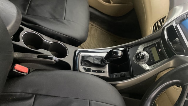 View Hyundai Elantra Image 40 Used Hyundai Elantra Image 40