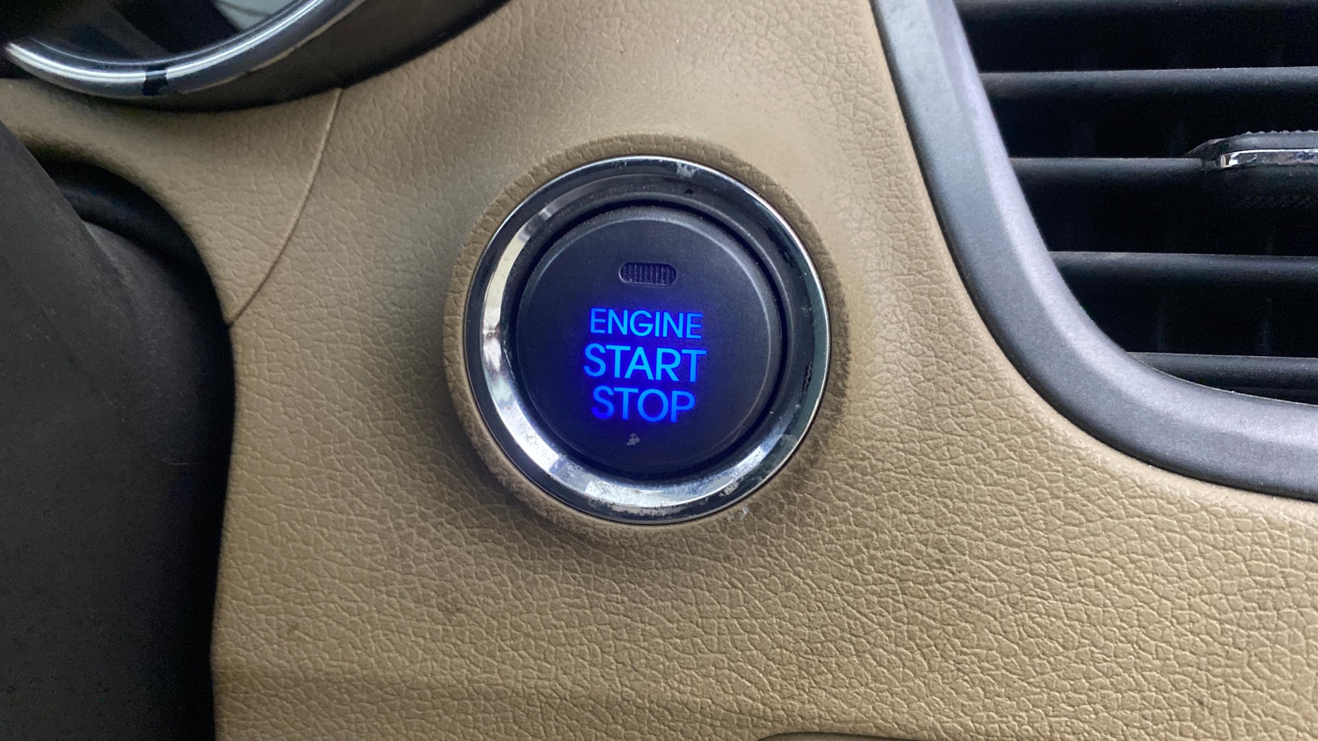 View 2013 Hyundai Elantra 1.6 CRDi S Image 35 Used 2013 Hyundai Elantra 1.6 CRDi S Image 35