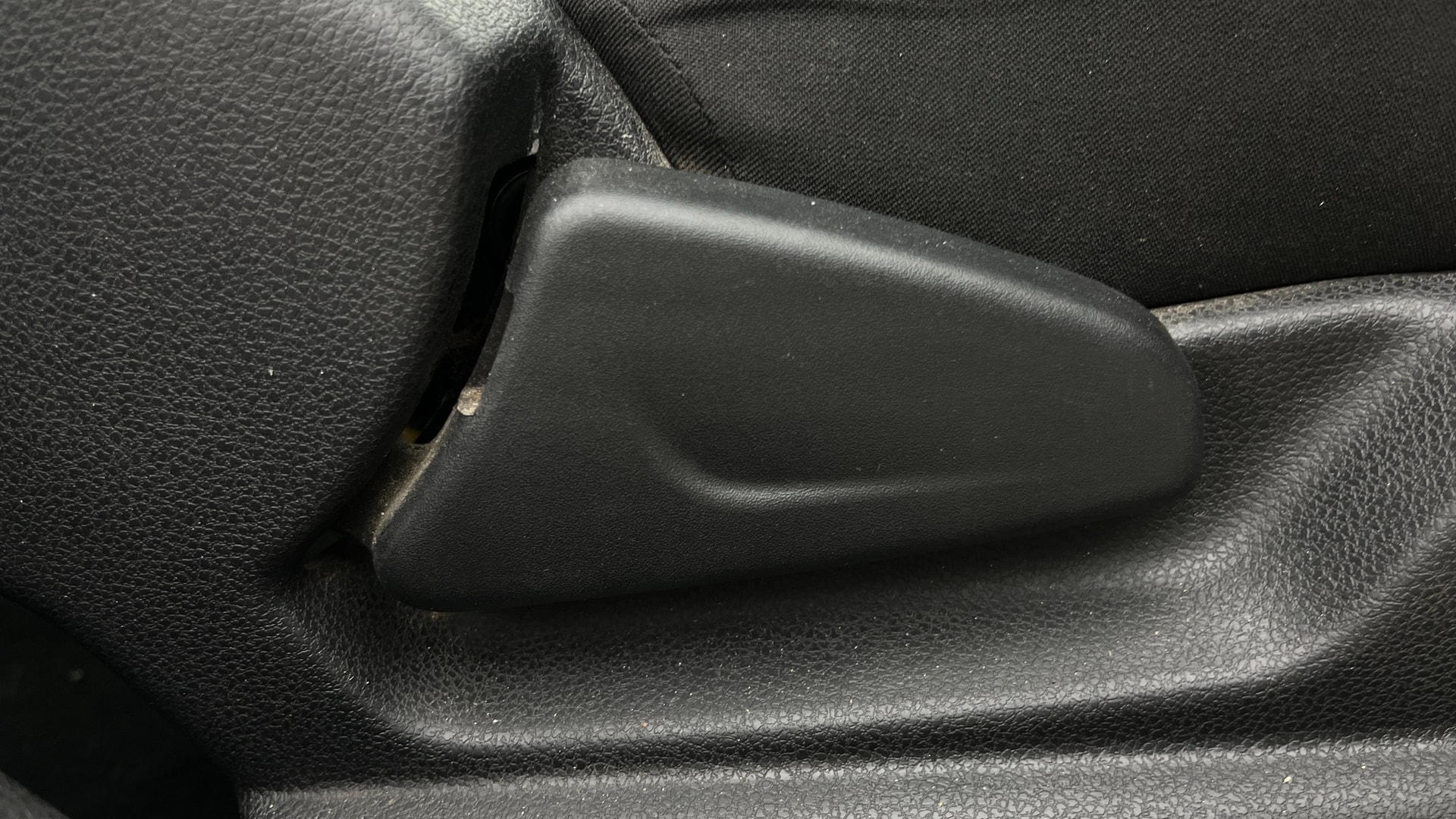 View 2019 Renault Kwid RXL Image 18 Used 2019 Renault Kwid RXL Image 18
