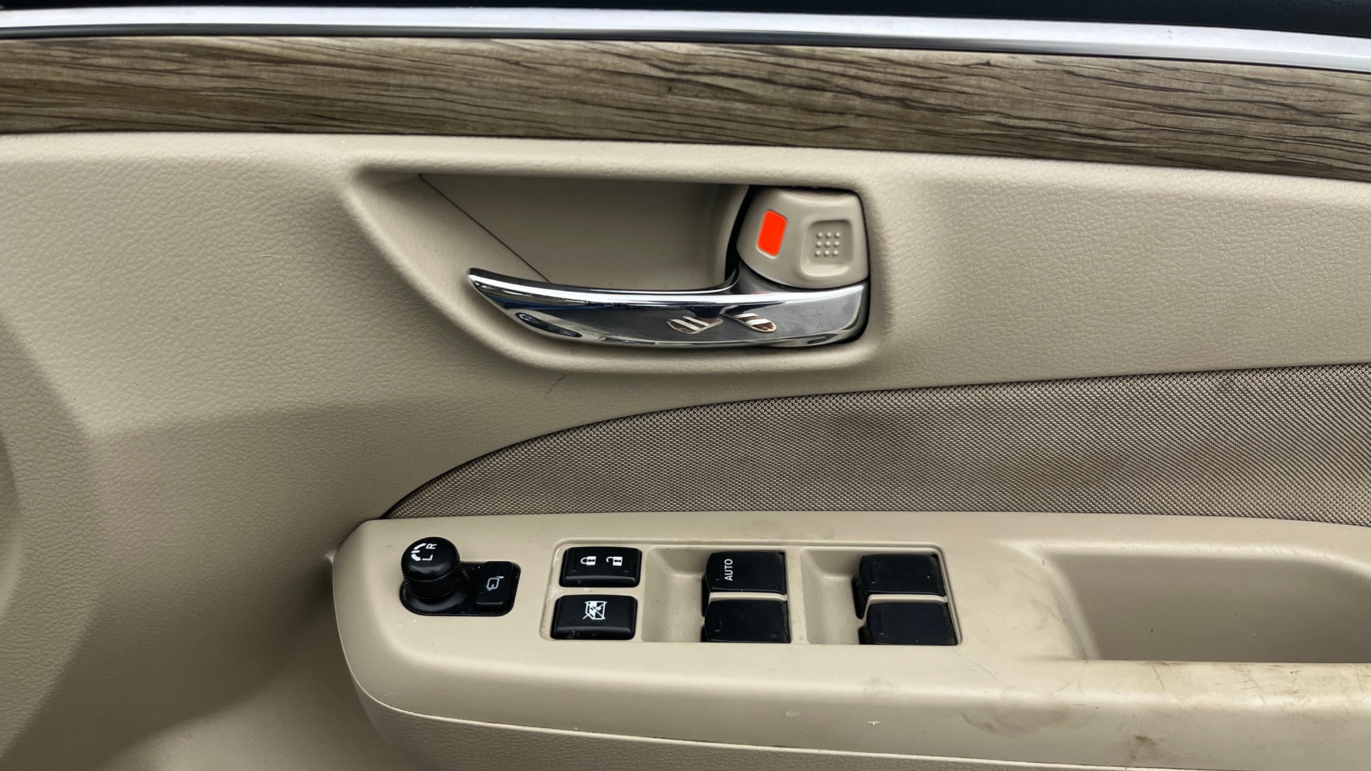 View 2019 Maruti Suzuki 1000 Base Variant Image 34 Used 2019 Maruti Suzuki 1000 Base Variant Image 34