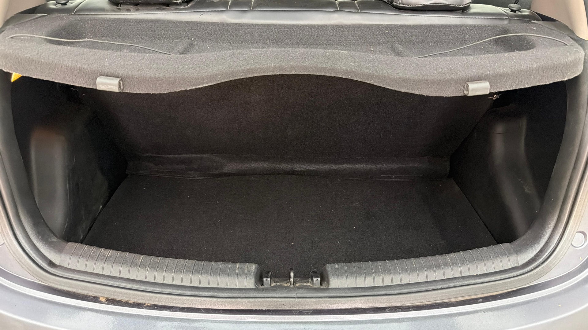 View 2019 Hyundai Grand i10 1.2 Asta Petrol Image 10 Used 2019 Hyundai Grand i10 1.2 Asta Petrol Image 10