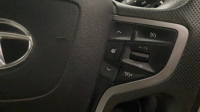 View Tata Safari Image 3 Used Tata Safari Image 3