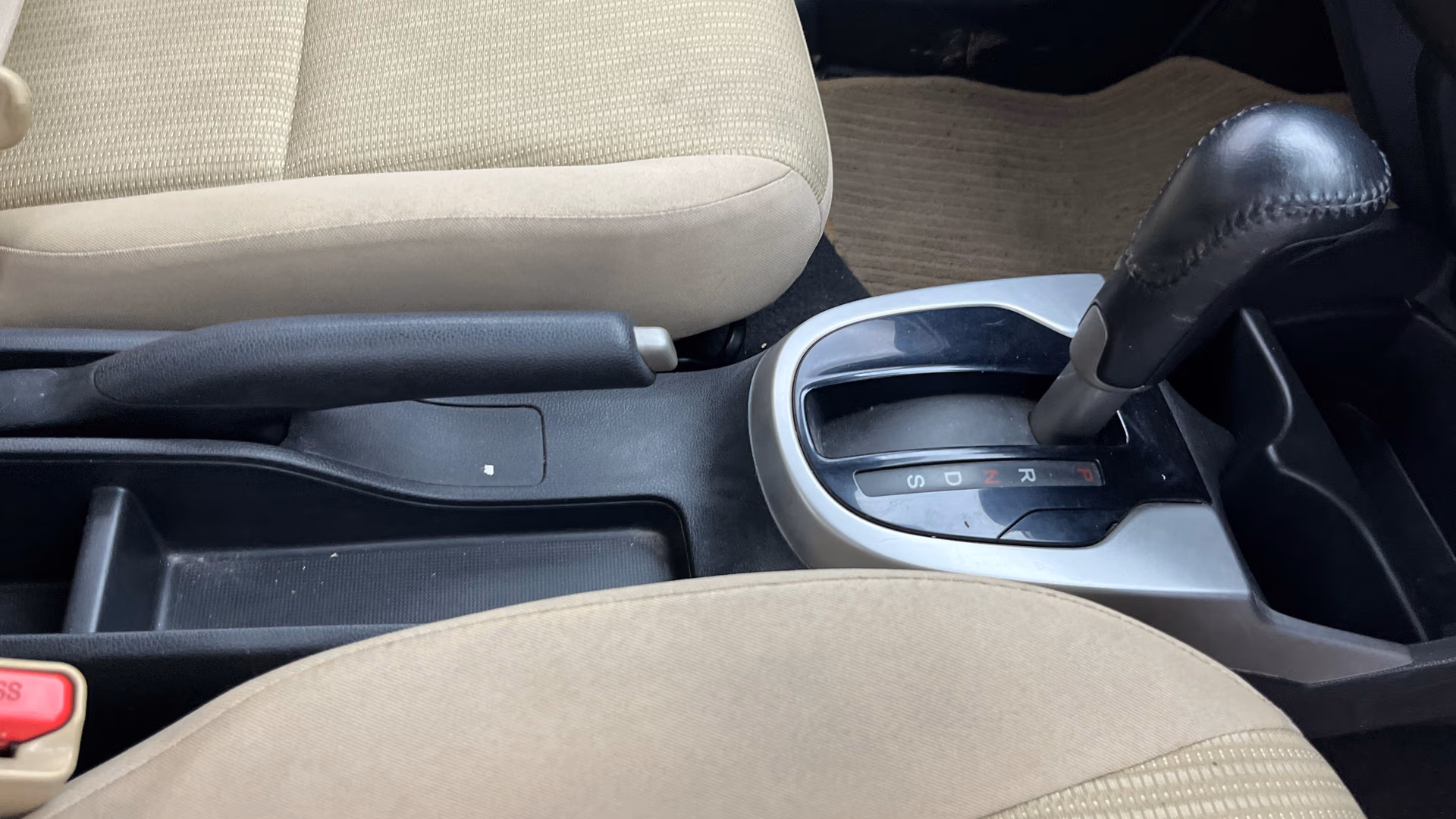 View 2015 Honda Jazz E MT Diesel Image 41 Used 2015 Honda Jazz E MT Diesel Image 41