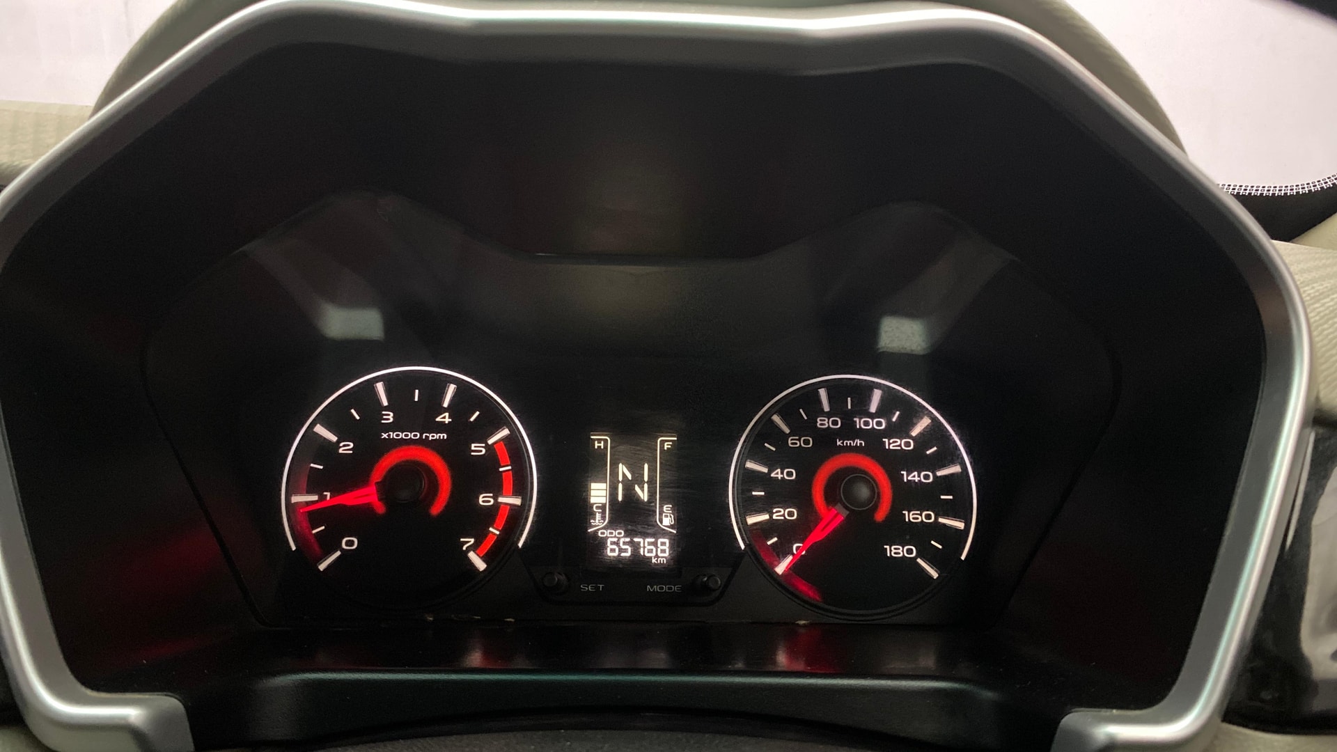 Used 2016 Mahindra KUV100 Used 2016 Mahindra KUV100