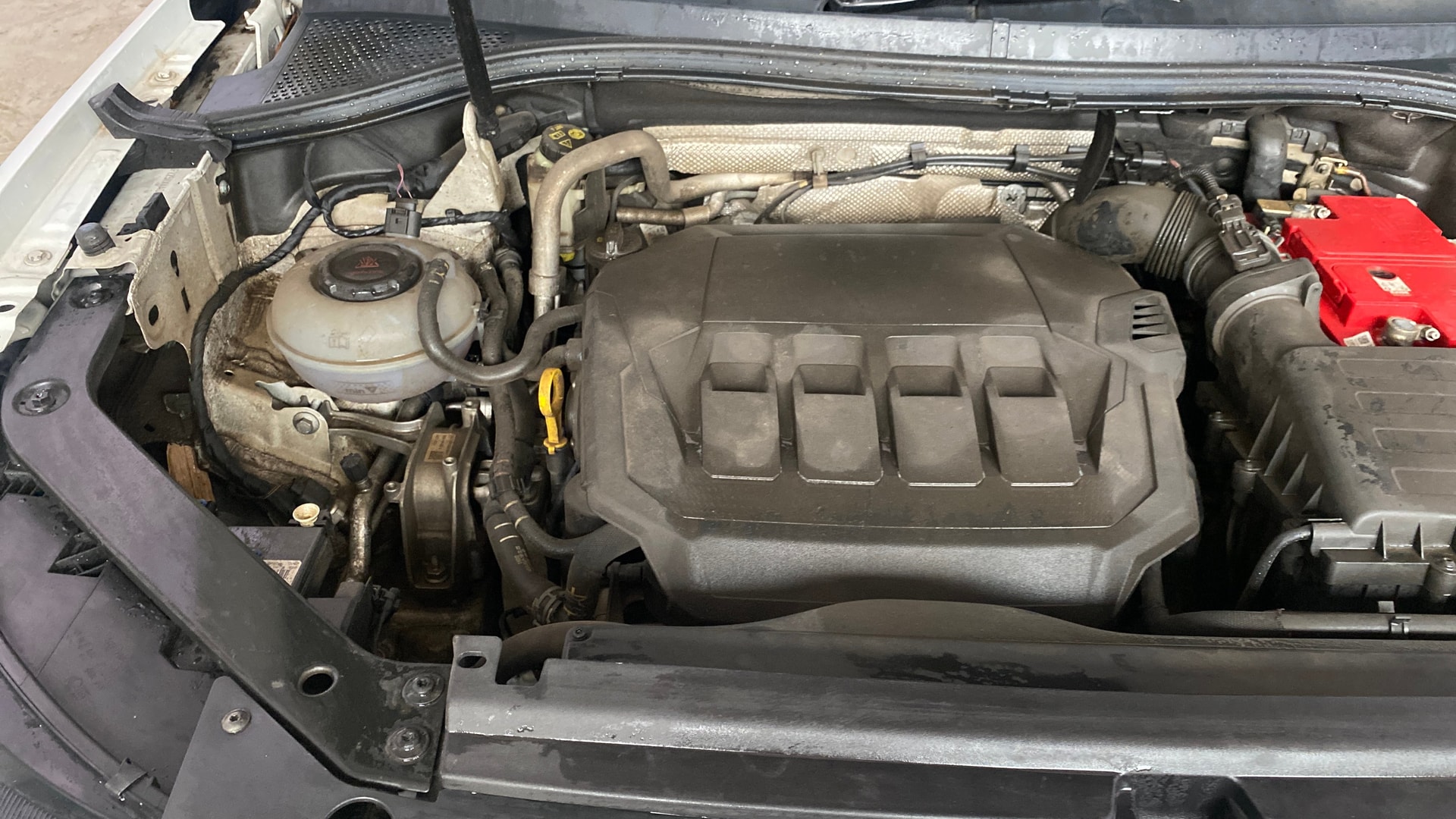 View 2022 Volkswagen Tiguan DSG 4MOTION Comfortline Image 3 Used 2022 Volkswagen Tiguan DSG 4MOTION Comfortline Image 3