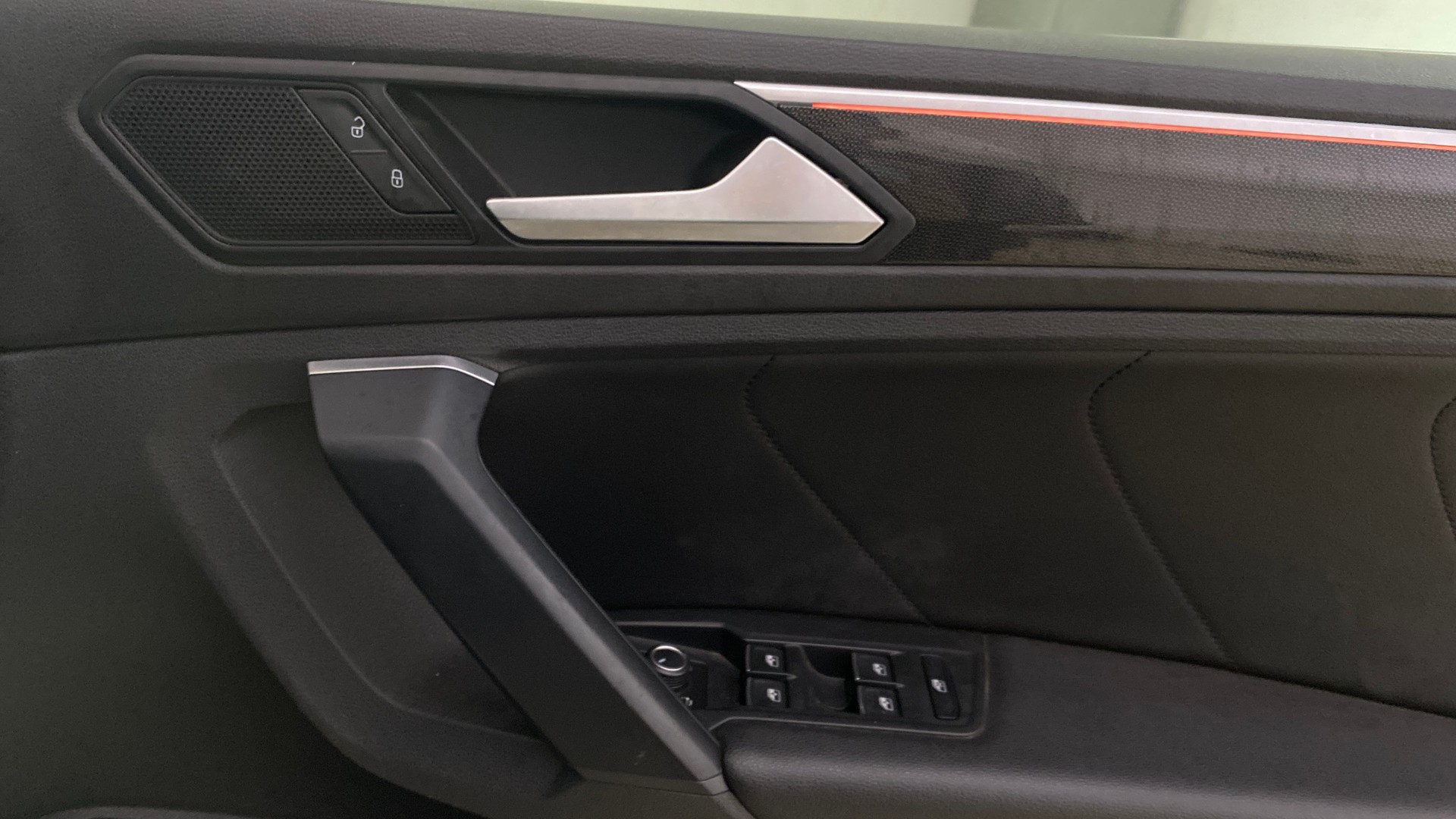 View 2022 Volkswagen Tiguan DSG 4MOTION Comfortline Image 34 Used 2022 Volkswagen Tiguan DSG 4MOTION Comfortline Image 34