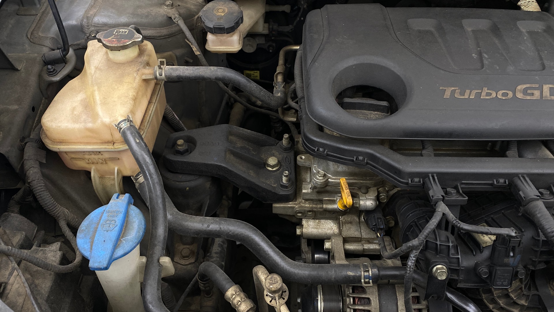 View 2023 Hyundai Venue S (O) 1.0 Turbo Petrol MT Image 4 Used 2023 Hyundai Venue S (O) 1.0 Turbo Petrol MT Image 4