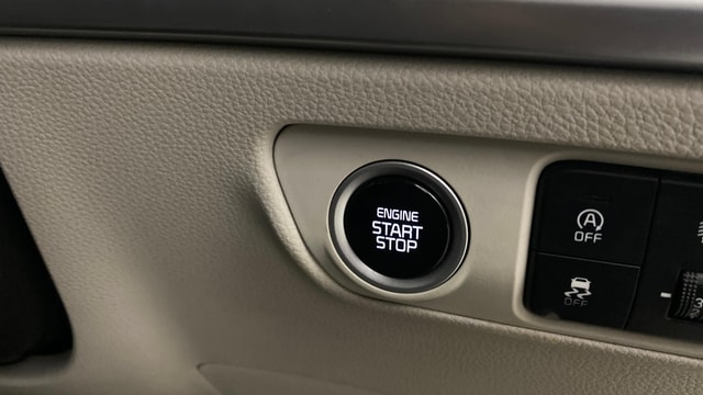 View Kia Carens Image 42 Used Kia Carens Image 42