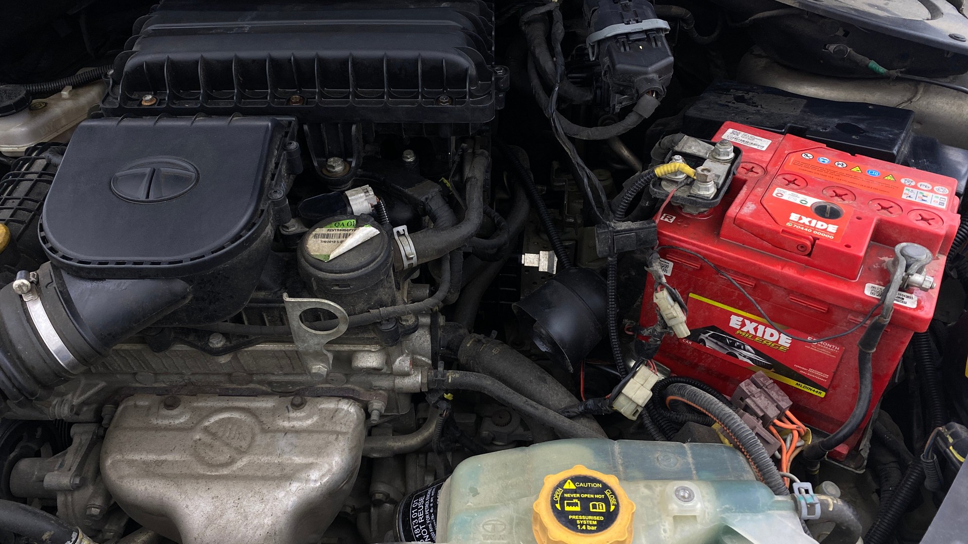 View 2020 Tata Tigor XE Diesel Image 13 Used 2020 Tata Tigor XE Diesel Image 13