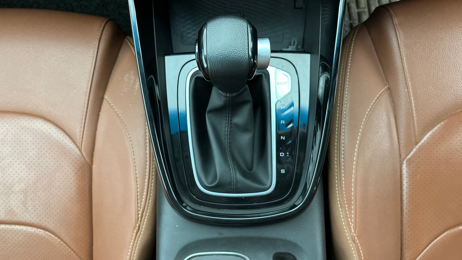 View 2022 MG Hector Plus Sharp CVT Petrol Image 41 Used 2022 MG Hector Plus Sharp CVT Petrol Image 41